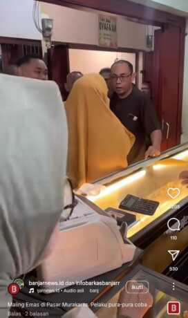 Aksi pencurian emas.