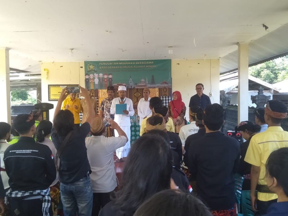 Suasana deklarasi dukungan terhadap modernisasi beragama. Berlangsung di Pura Giri Nata Gorontalo,(Foto : dok Kesbangpol Provinsi).