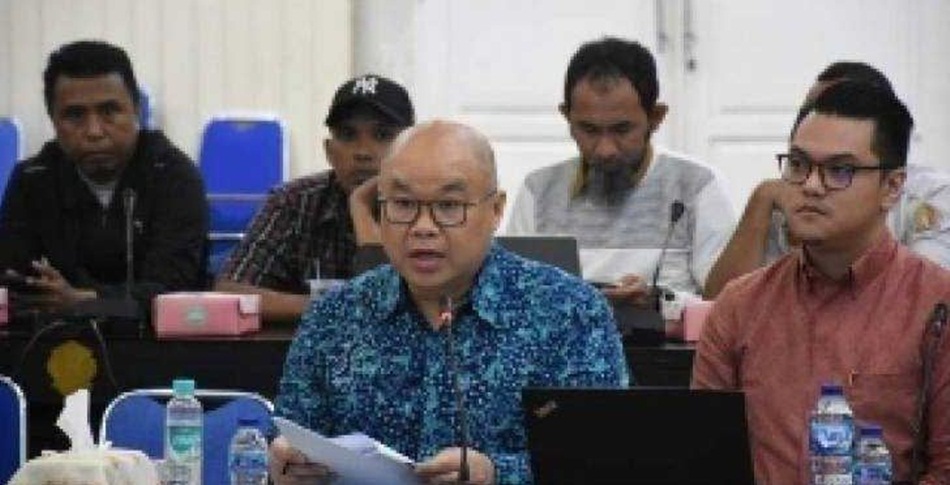 CEO (Chief Executive Officer) Citimall Gorontalo Alphonzus Widjaja didampingi Direktur Hukum (Chief Legal Officer) perusahaan induk, Dinasti Brian Harahap, serta Kepala Divisi SDM Teuku Rio Wanda own