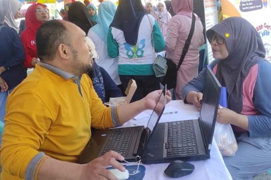 momen CFD dimanfaatkan oleh pelaku usaha untuk berkonsultasi. Beberapa dokumen persyaratan dan bagaimana cara pengurusannya akan dipandu oleh satgas untuk memberi  kemudahan.(hms-kmfo)