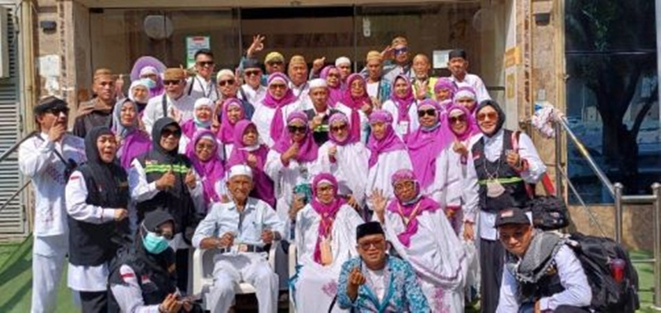 390 Jemaah Haji yang tergabung dalam Kelompok Terbang (Kloter 26) UPG asal Kota Gorontalo dan Kab Gorontalo Utara (F:kemenag)
