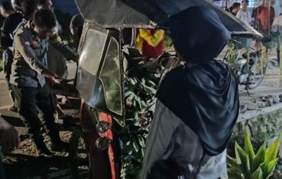Kecelakaan maut  yang terjadi di jalan Trans Desa Motoluhu Kecamatan Randangan, Kabupaten Pohuwato.(Hms-pol)