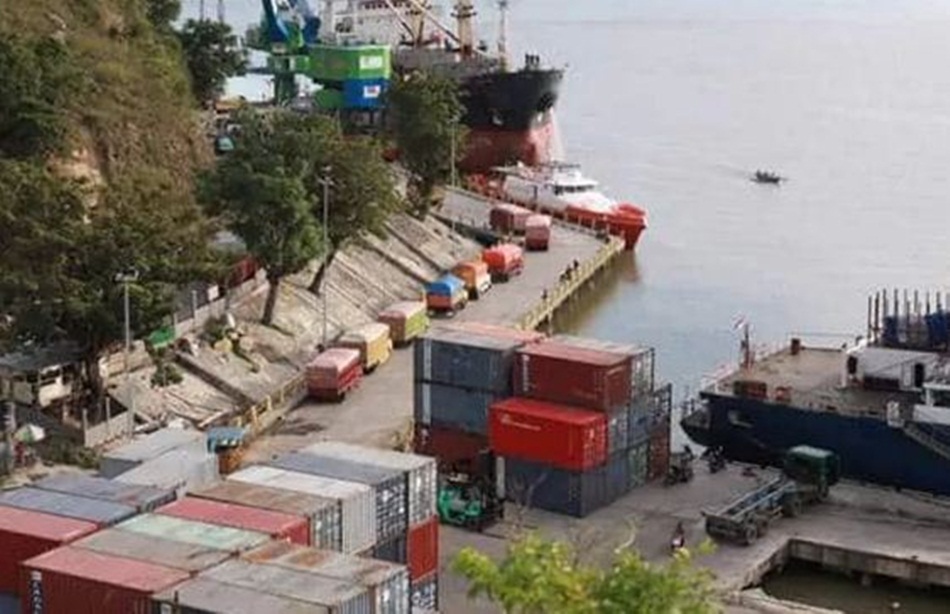 AW Thalib ungkap pemerintah daerah ditahun 2003 membangun infrastruktur  dermaga tiga.(F:istiimewa)