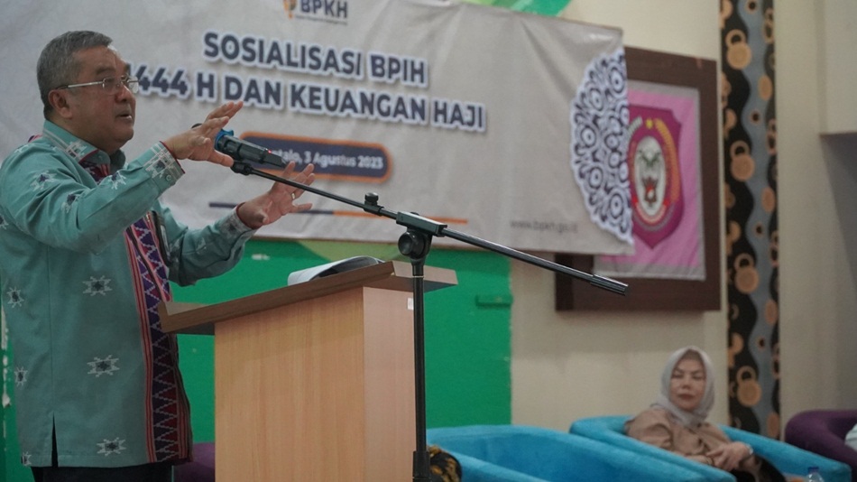 Sosialsiasi yang  disampaikan Amri Yusuf - Anggota Badan Pelaksana BPKH, berlangsung di Asrama Haji (humas BPKH)