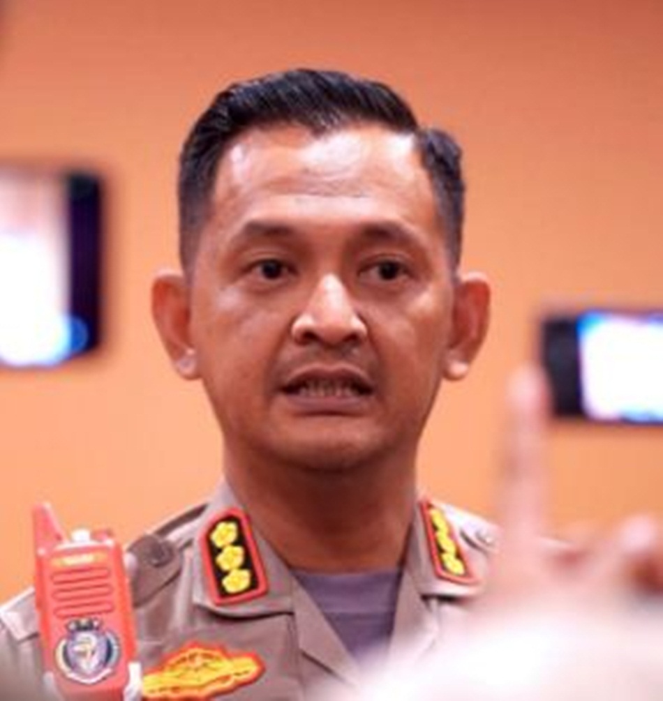 Kabid Humas Polda Gorontalo Kombes Pol Desmont Harjendro(Fhms-pol)