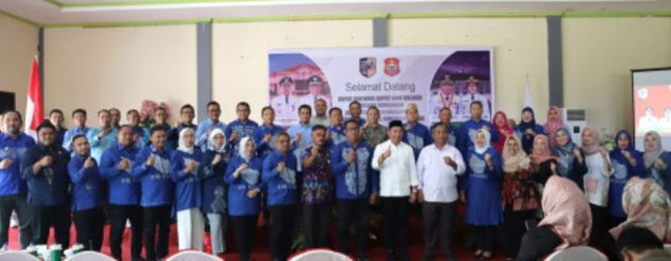 Pemkab Bone Bolango dipimpin Bupati Hamim Pou saat melakukan kunjungan kerja di Kabupaten Bolaang Mongondow Utara, yang diterima pemerintah daerah setempat, di Gedung Wanita (F.AKP/Diskominfo)