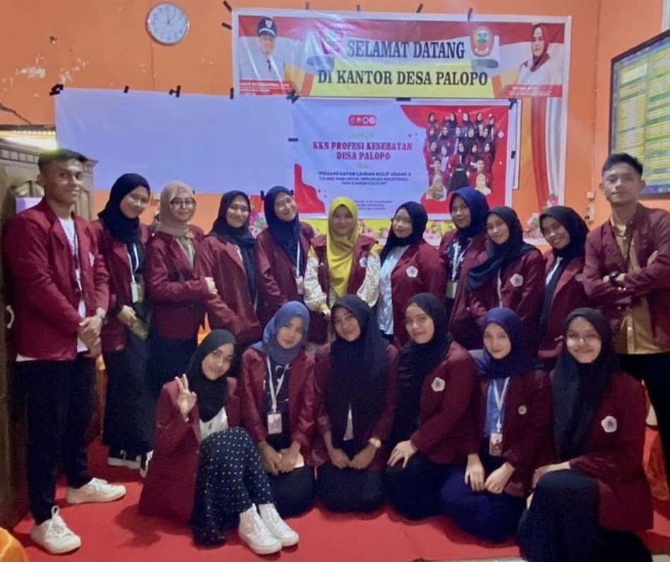 mahasiswa UNG Profesi Kesehatan yang sedang melaksanaan KKN  di Desa Palopo Kecamatan  Marisa Kabupaten Pohuwato. (Istimewa)