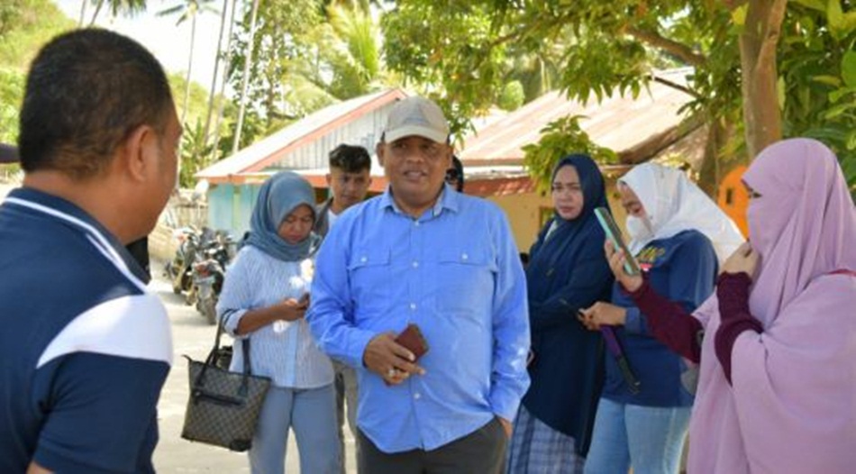 Tim pendamping Aparat Pengak Hukum (APH) Kejaksaan Tinggi Gorontalo saat memantau pelaksanaan pekerjaan Rehabilitasi Daerah Irigasi  Taluduyunu (hms/Kmf)