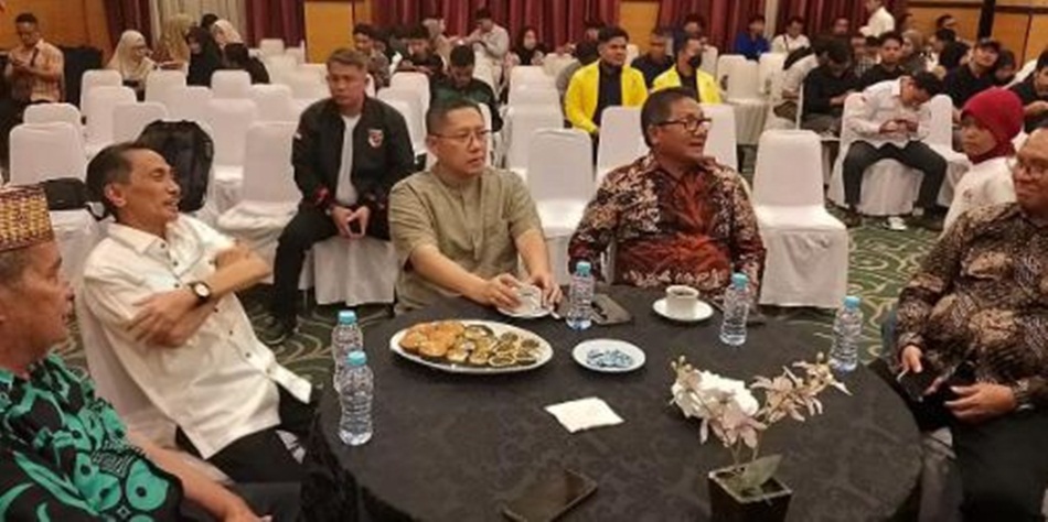 Ketua Umum Partai Kebangkitan Nusantara (PKN), mengaku kunjungannya ke Gorontalo untuk membayar hutang Silaturahmi dengan para sahabat dan seniornya di Gorontalo.(istimewa)