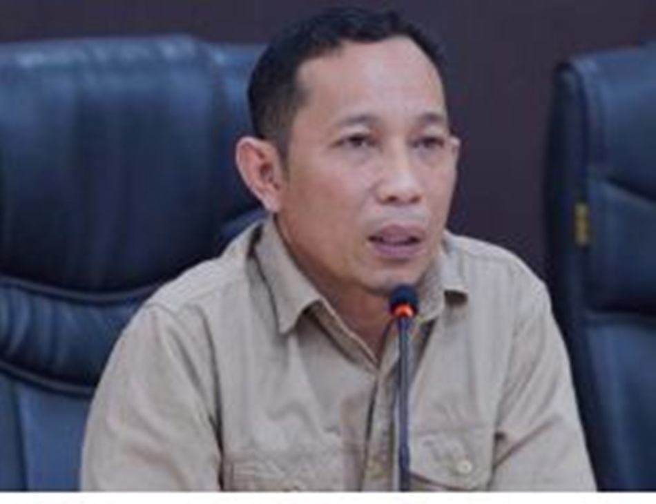 Anggota KPU Provinsi Gorontalo, Hendrik Imran memberikan keterangan soal pencoretan 68 bakal caleg DPRD Provinsi Gorontalo (dok KPU Provinsi Gorontalo)