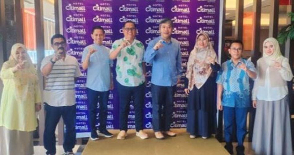 Audiensi tersebut dihadiri Bupati Gorontalo Utara, Thariq Modanggu, Sekretaris Badan Penelitian dan Pengembangan Kesehatan (Litbangkes) Kementerian Kesehatan, Nana Muliyana, Kepala Dinas Kesehatan Pro