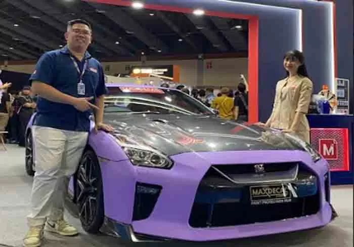 Pengaplikasian stiker wrap relatif lebih simpel dan mudah. [Foto: Agfi]