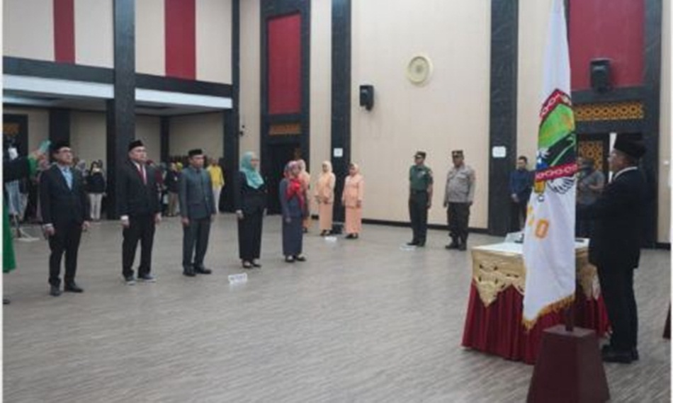 Pelantikan dan Pengambilan Sumpah Pejabat Pimpinan Tinggi Pratama di Lingkungan PemKot Gorontalo di BLY, Kota Gorontalo (F:ist)