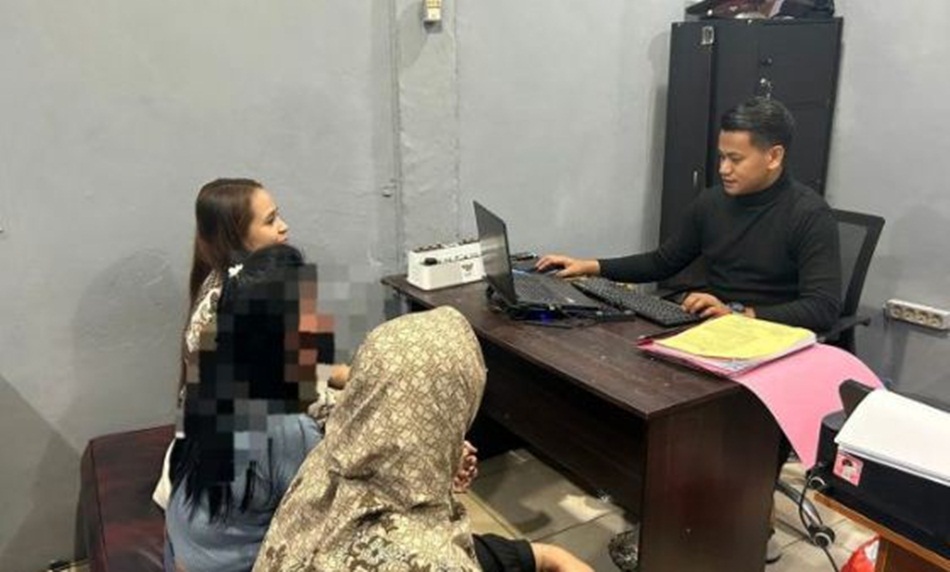 team rajawali satreskrim Polresta Gorontalo Kota melakukan rangkaian penyelidikan dan menemukan adanya kesesuaian informasi dengan fakta-fakta dan mengamankan 6 karyawan serta 1 pemilik (hmns-pol)