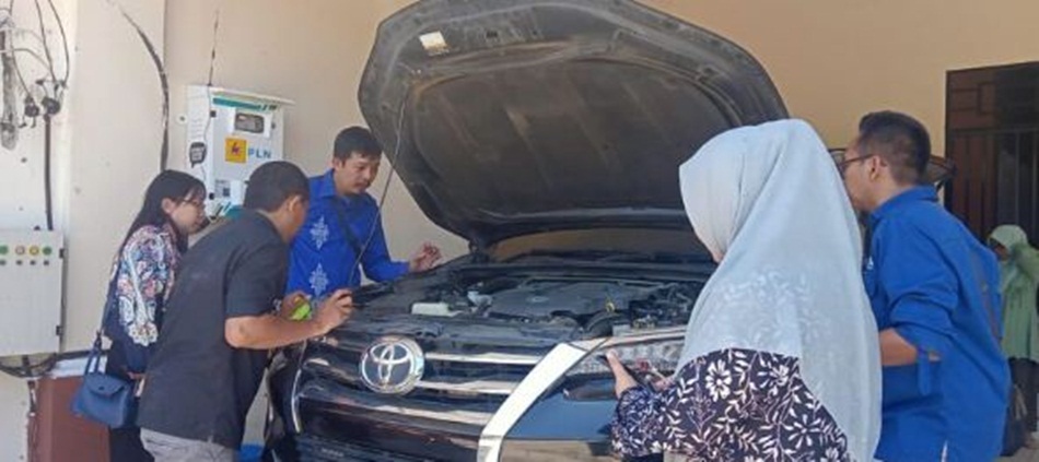 Toyota Fortuner keluaran tahun 2019 yang digunakan sebagai Mobnas Bupati Gorut segera dilelang (foto : istimewa)