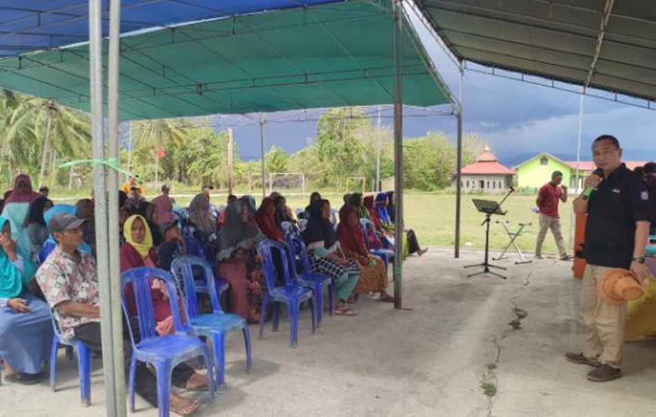Suasana pelaksanaan kegiatanKIE  yang bersamaan dengan gelaran pasar murah (F:istimewa).