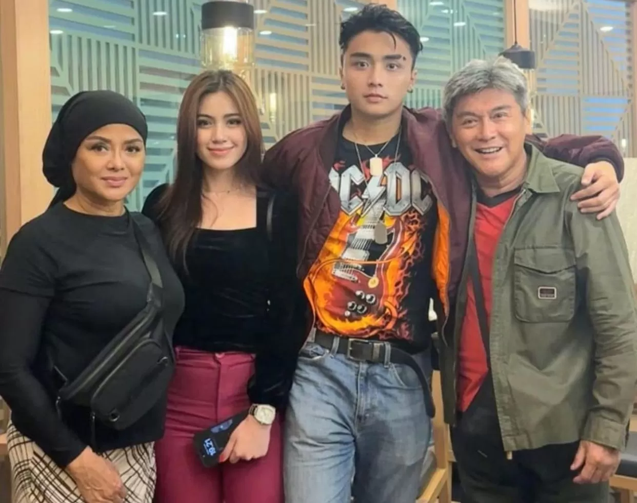 Betharia Sonata, Rinoa Aurora Senduk, Leon Dozan, dan Willy Dozan. (Instagram/@official.bethariasonata)