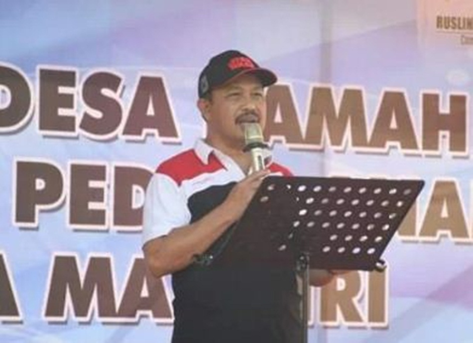 Penjabup Boalemo Sherman Moridu saat menghadiri peringatan Hari Jadi desa Modelomo, kecamatan Tilamuta.(Hms-Kmfo)