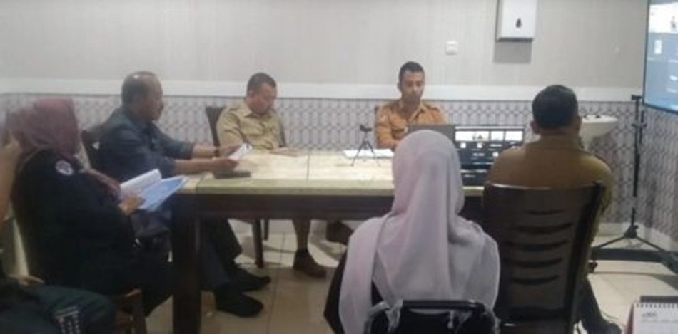 Penjabup Sherman Moridu memaparkan Agenda Of Event Daerah yang akan dilaksanakan Pemerintah Boalemo tahun 2024.(F:Hms-Kmfo)