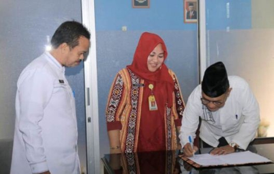 Sekda Iskandar Datau Pimpin Sertijab Kepala DPM PTSP Pohuwato.(F:hms-Kmfo)
