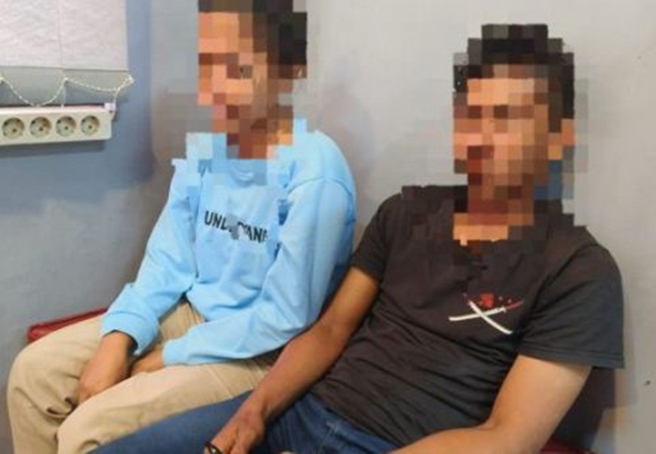 Ibu tiri dan ayah kandung saat menjalani pemeriksaan  di ruang UPPA untuk pemeriksaan dan penyelidikan.(F:hms-pol).