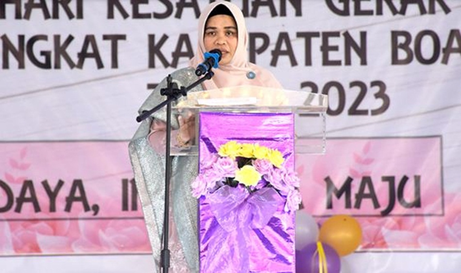 Ketua TP PKK Heldy Alam pada peringatan hari Ibu  dan kesatuan gerak PKK dan HUT DWP.(F:kmfo)