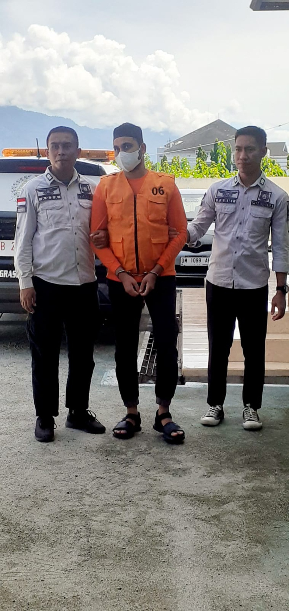 WR (34) warga asal Bollywood India diamankan  Kantor Imigrasi Kelas I TPI  Gorontalo langgar  izin tinggal berupa Visa On Arribal (VOA).(F:Hms Imigrasi)