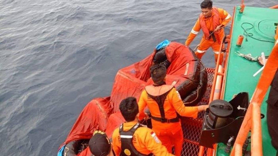 upaya pencarian kapal LCT Bora V yang dinyatakan hilang di Perairan  Tagulandang:.(F:Istimewa)