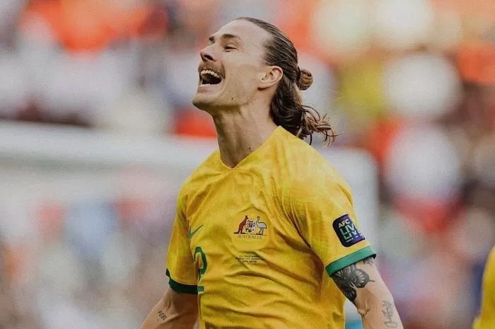 ANCAMAN: Jackson Irvine gelandang Australia yang jadi ancaman serius Timnas Indonesia di babak 16 besar Piala Asia 2023. (Instagram Jackson Irvine)