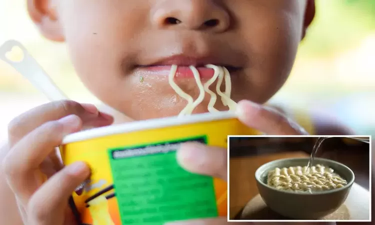 Mie instan boleh dikonsumsi setiap hari dengan beberapa catatan. (nypost.com)