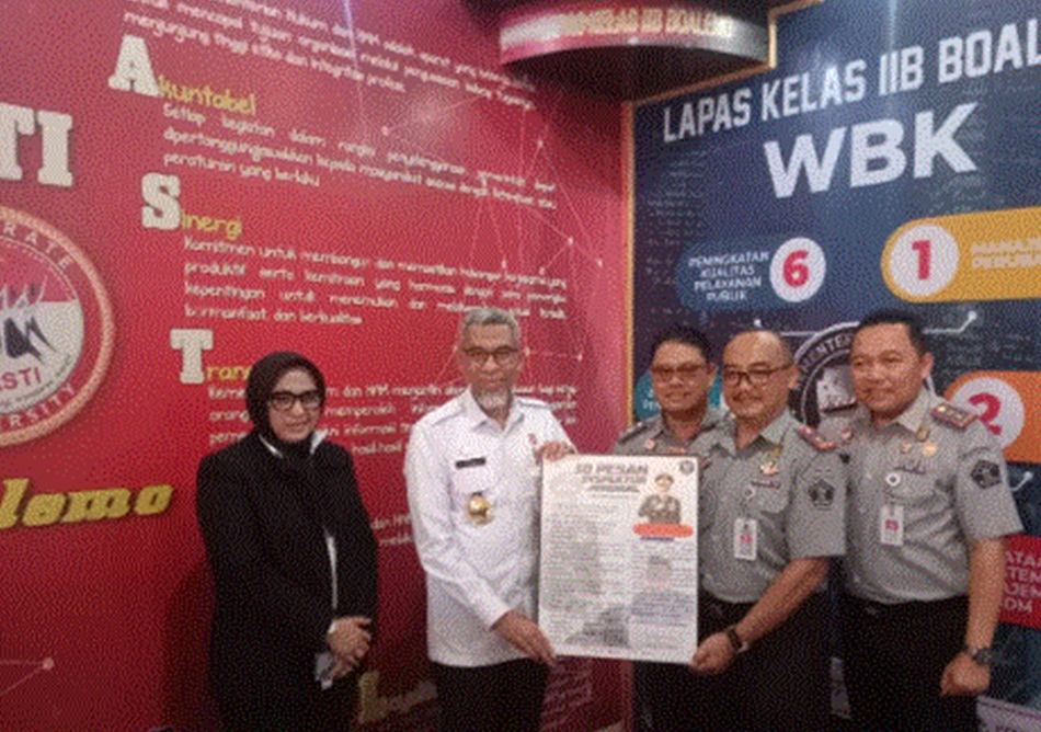 Kunjungan Inspektur Jenderal Kemenkumham Ir. Razilu di Lapas Kelas IIB Boalemo.(F:hms)