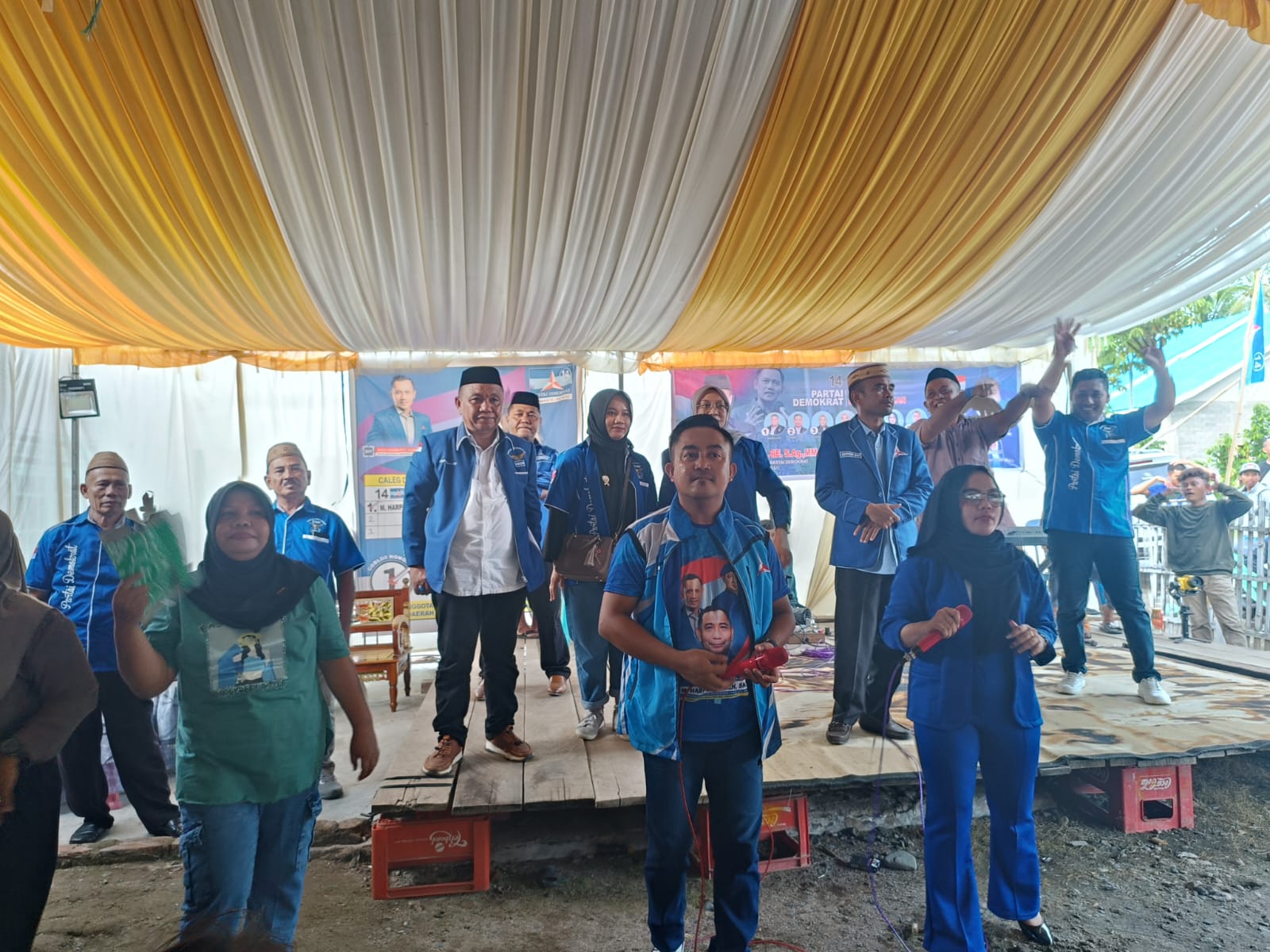 Kampanye Caleg DPRD Kabupaten Gorontalo Arifin Djakani  di Mootilango Suguhkan Pestanya Rakyat.(F:dok)