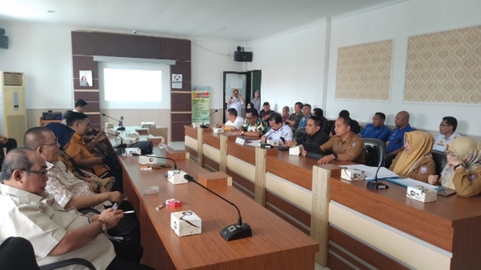 Rapat kerja Komisi 1 Upayakan Solusi Terhadap Landasan Pacu Bandara Djalaludin(F:ist)