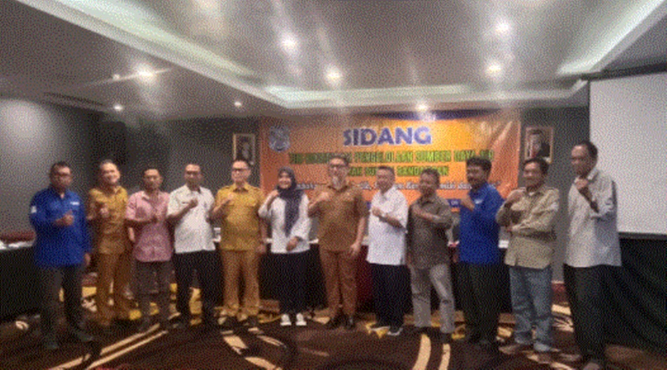 Ketua TKPSDA  wilayah Sungai Randangan Budiyanto Sidiki saat membuka sidang TKPSDA WS Randangan. (F:GPJP)