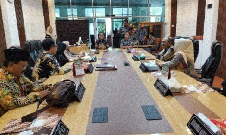 Sharing jajaran DPRD Provinsi Gorontalo dengan Komisi II DPRD Sulawei Tengah(Sulteng).(F:humas)