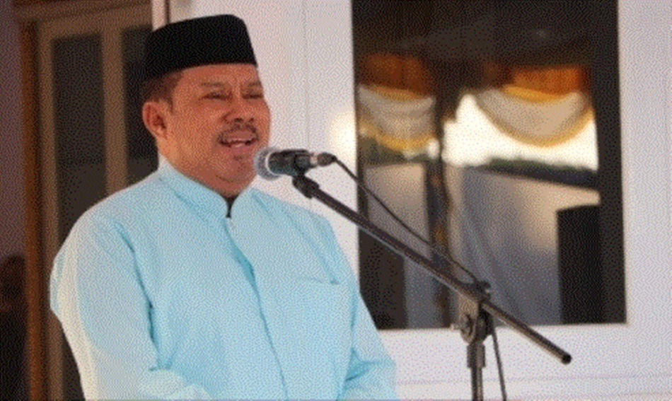 Kketua Deprov Gorontalo Paris jusuf saat memberikan sambiutan pada momen acara buka puasa bersama (F:Hms)