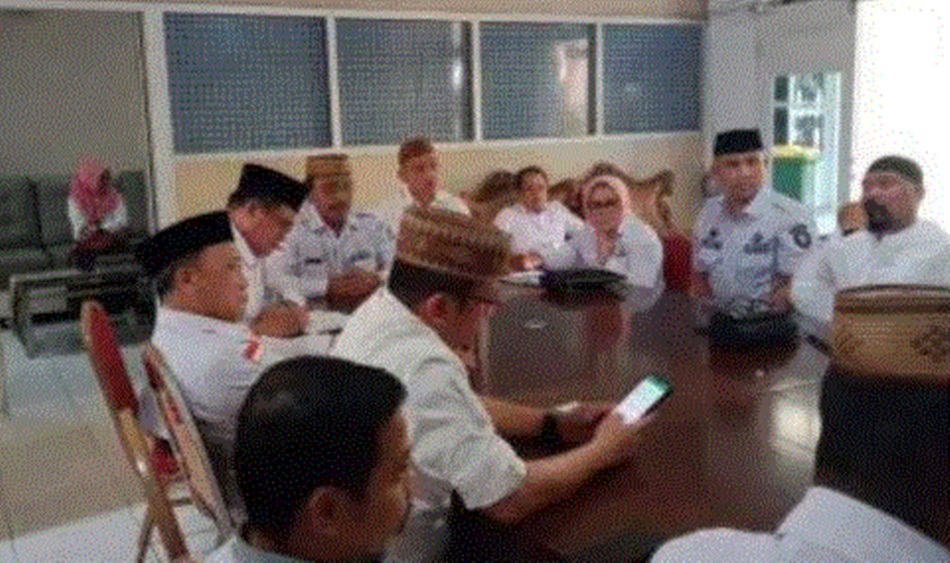 Rapat penentuan zakat fitrah bersama pihak-pihak terkait. Diantaranya, Kementrian Agama Kota Gorontalo, para Camat.(F:istimewa)