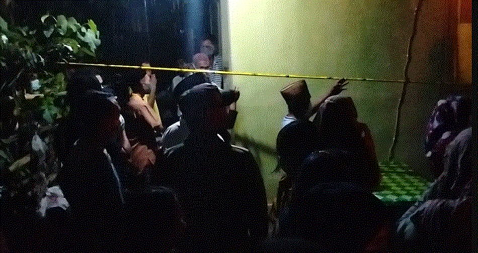 Suasana di lokasi kejadian penemuan mayat seorang nenek di Desa Tenggela, Kabupaten Gorontalo. (Foto: Istimewa)