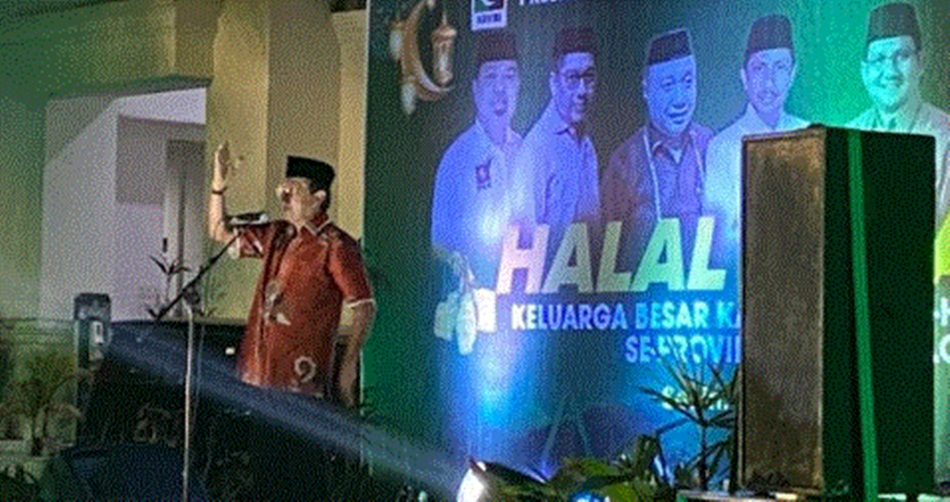 Fadel Muhammad saat memberikan smabutan pada Halal Bil Halal Presidium Majelis Kahmi Prov Gorontalo di Rudis Bupati Gorontalo (F:istimewa)