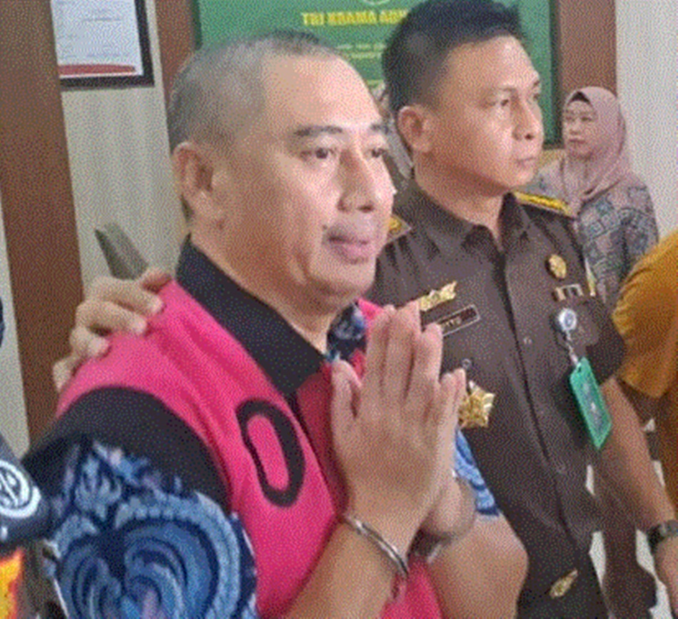 Hamim Pou Mantan Bupati Bone Bolango dua periode yang juga mantan Ketua DPW Nasdem Gorontalo (F:ist)