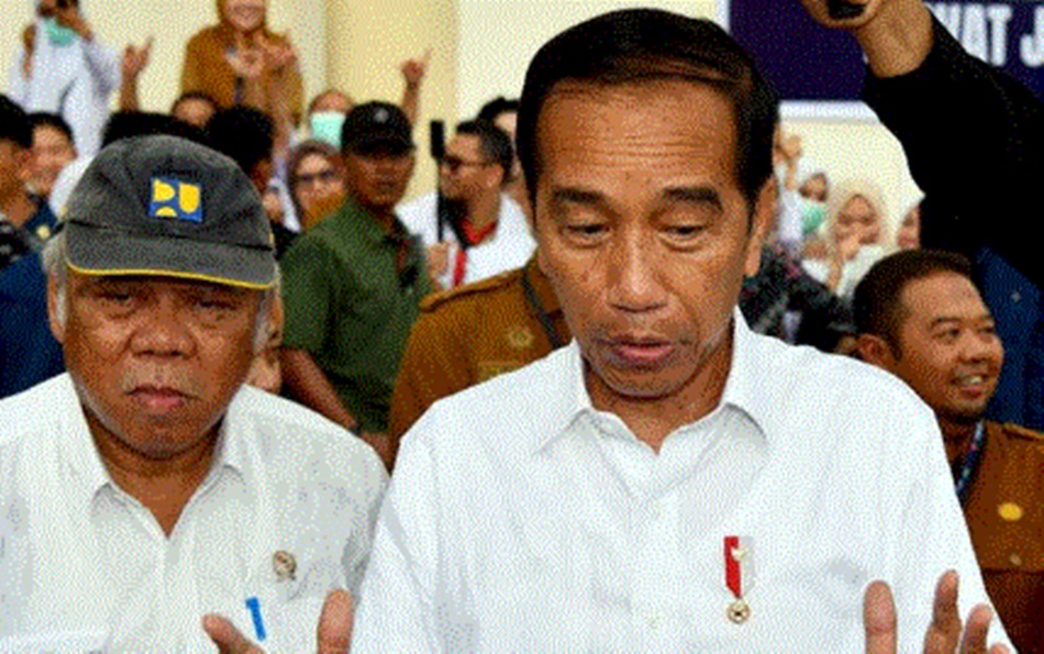 Menteri PUPR saat mendampingi Presiden Jokowi  meninjau progres Bendungan Bolango Ulu (F :istimewa)