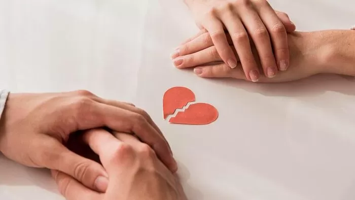 Ilustrasi -Api Asmara yang Meredup: 7 Faktor Psikologis yang Menyebabkan Cinta Memudar
