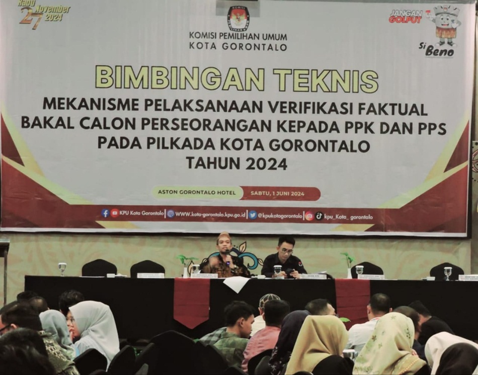 Bimbingan teknis untuk Petugas PPK dan PPS terkait mekanisme  verifikasi faktual untuk bakal calon perseorangan. (F:istimewa)