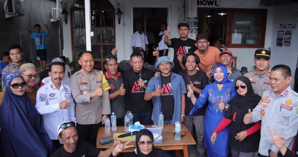 Mediasi Kpaolresta Gorontalo dengan warga terkait Blokir Jalan .(F:Hms-pol)