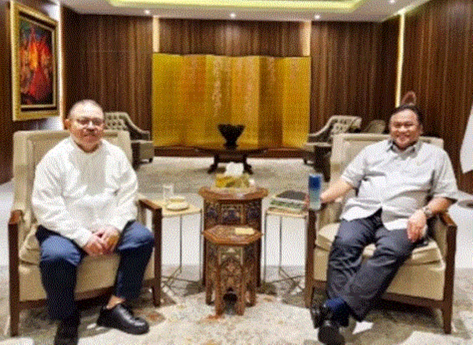 Calon Gubernur Tonny Uloli bersama Rachmat Gobel (F:istimewa)