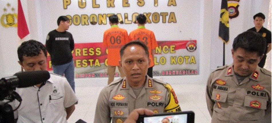 Konference pers di Polresta Kota Gorontalo, Kapolresta ungkap bahwa pelaku  penganiayaan sempat buron 2 bulan. (F:hms-pol).