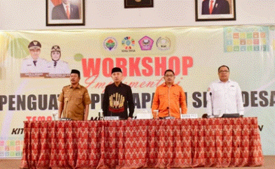 Pimpinan cabang BSG Pohuwato Hasan Hamid saat menjadi nara sumber workshop yang digelar Apdesi Pohuwato. (F:Ist)