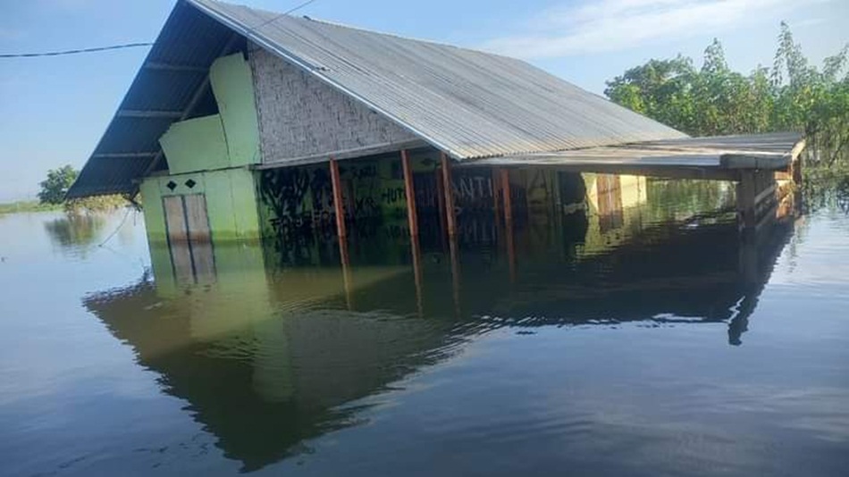 kondisi sejumlah rumah yang tergenang banjir di sepanjang pinggiran danau Limboto. (F:Ist)