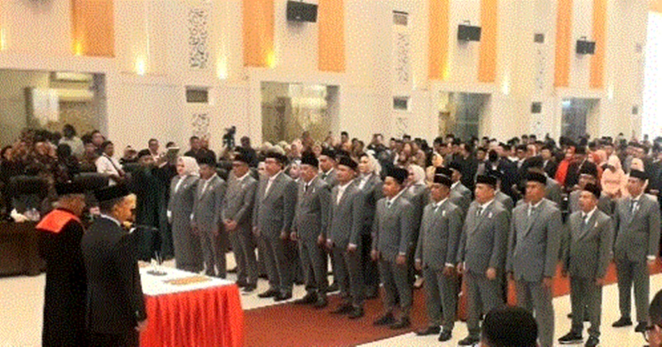 Ppengambilan sumpah dan janji anggota DPRD Kota Gorontalo periode 2024-2029 (F:GPD)