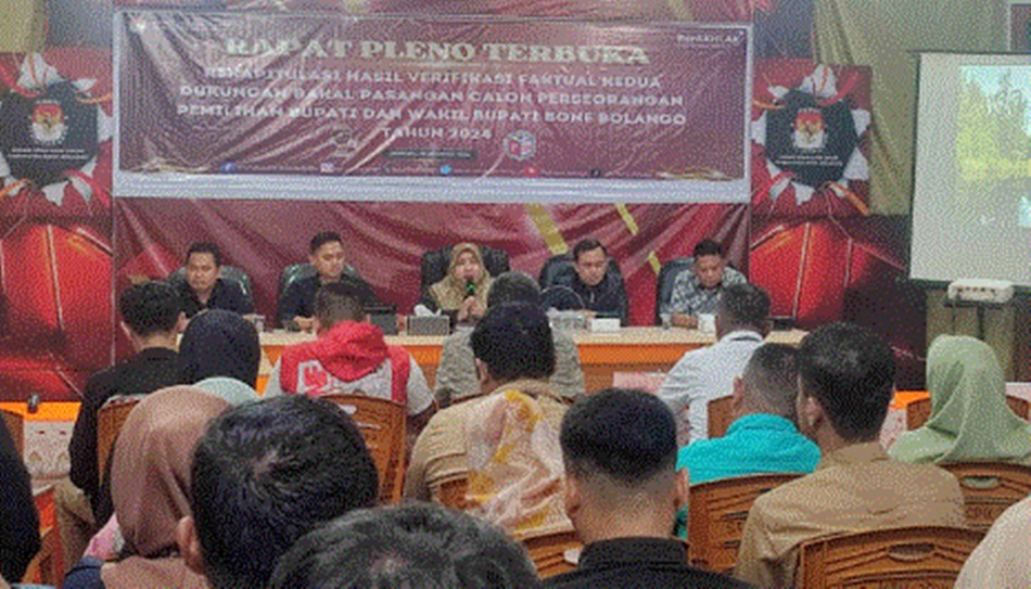 KPU Kabupaten Bone Bolango menggelar rapat pleno terbuka rekapitulasi hasil   verifikasi faktual kedua dokumen syarat dukungan bakal pasangan calon perseorangan. (F :humas).